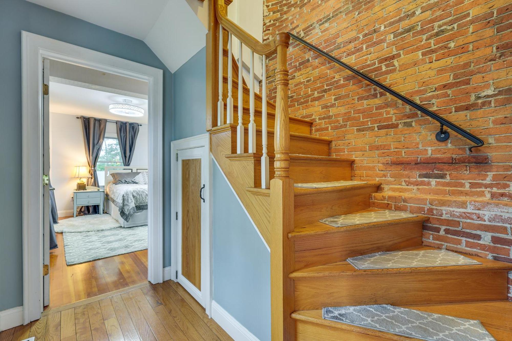 Quintessential New England Home With Patio And Grill! Putnam Exteriör bild