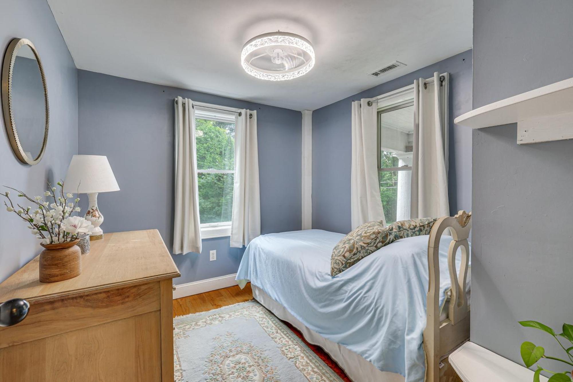 Quintessential New England Home With Patio And Grill! Putnam Exteriör bild